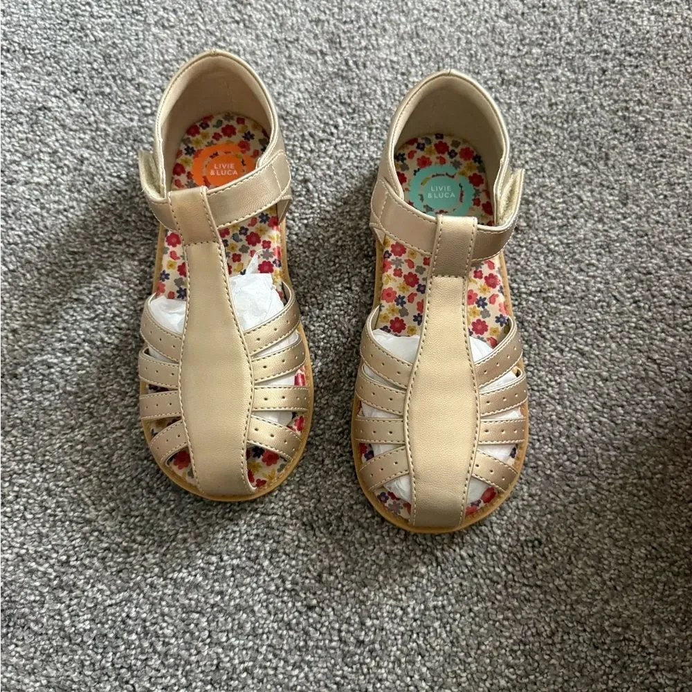 Livie & Luca Paz Classic Champagne Leather Sandals Sz 12